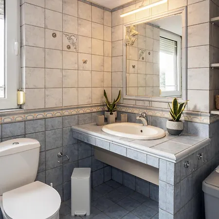 Olive Crete העיירה רתימנו